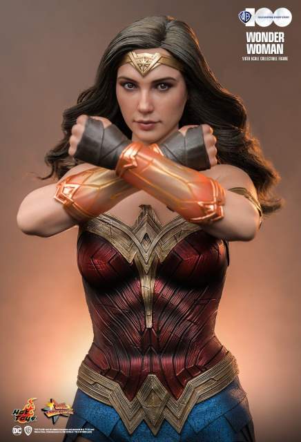 Hot Toys 1/6 MMS698 WB 100 - Wonder Woman  [Hot Toys Exclusive] IN STOCK