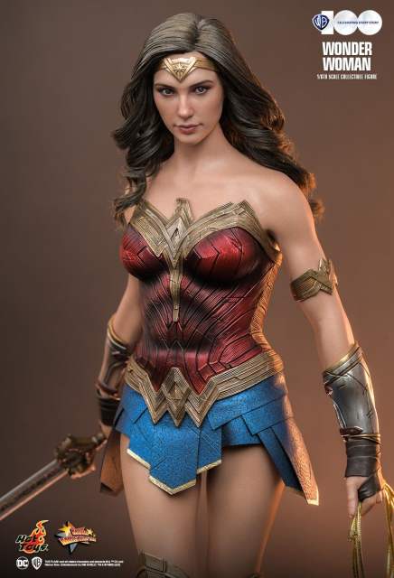 Hot Toys 1/6 MMS698 WB 100 - Wonder Woman  [Hot Toys Exclusive] IN STOCK