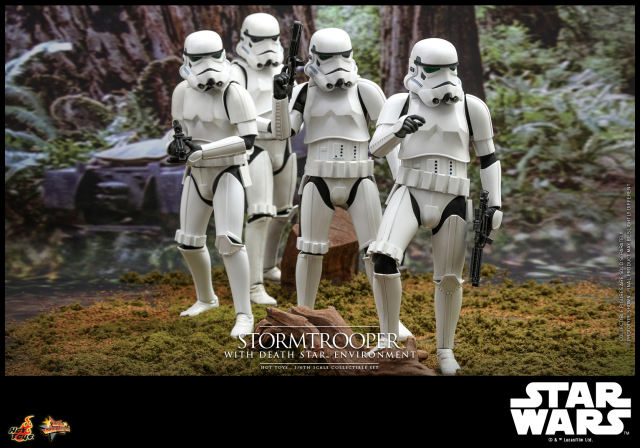 Hot Toys 1/6 MMS736 - Star Wars - Stormtrooper™ with Death Star Environment Set PRE-ORDER