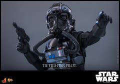 Hot Toys 1/6 MMS798 - Star Wars: Episode IV A New Hope - TIE fighter Pilot