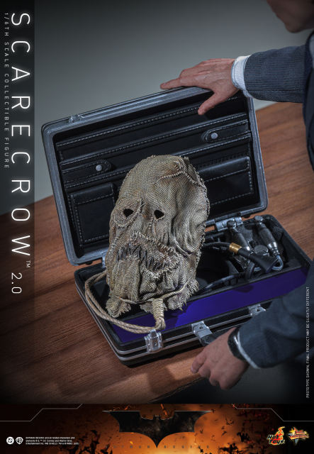 Hot Toys 1/6 MMS801 - Batman Begins - Scarecrow 2.0 PRE-ORDER