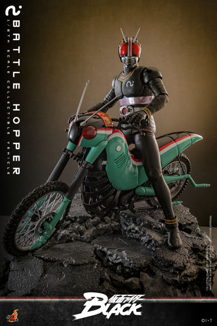 Hot Toys 1/6 TMS161 - Kamen Rider Black - Battle Hopper Collectible Vehicle
