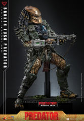 Hot Toys 1/6 CMS029 - Predator - Broken Tusk Predator PRE-ORDER