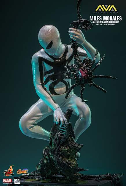 Hot Toys 1/6 CMS027 ALIENS VS. AVENGERS MILES MORALES (ALIENS VS. AVENGERS SUIT) EXCLUSIVE