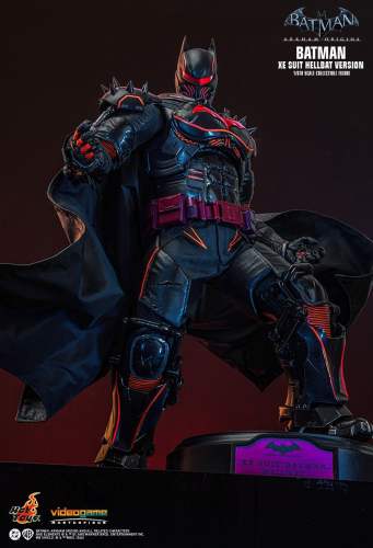 Hot Toys 1/6 VGM73 BATMAN: ARKHAM ORIGINS BATMAN (XE SUIT HELLBAT VERSION)  EXCLUSIVE