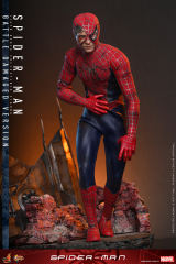 Hot Toys 1/6 MMS859 - Spider-Man - Spider-Man (Battle Damaged Version) PRE-ORDER