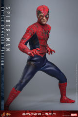 Hot Toys 1/6 MMS859 - Spider-Man - Spider-Man (Battle Damaged Version) PRE-ORDER