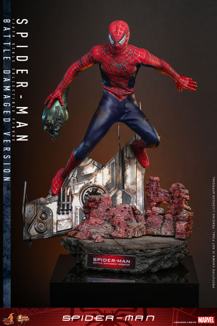 Hot Toys 1/6 MMS859 - Spider-Man - Spider-Man (Battle Damaged Version) PRE-ORDER