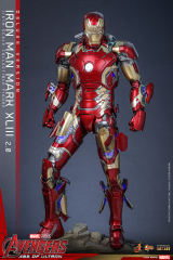 Hot Toys 1/6 MMS866D81 - Avengers Age of Ultron - Iron Man Mark XLIII (2.0) Deluxe Version PRE-ORDER