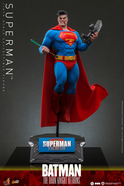 Hot Toys 1/6 CMS032 – Batman: The Dark Knight Returns - Superman PRE-ORDER