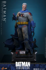 Hot Toys 1/6 CMS031 – Batman: The Dark Knight Returns - Batman (Battle Damaged Version) PRE-ORDER