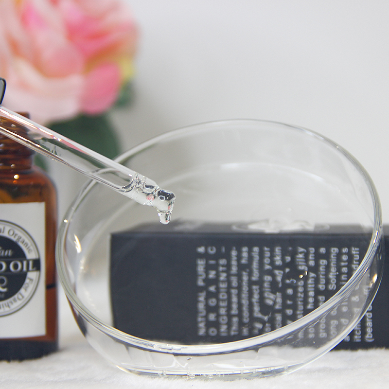 Men'S Beard Maintenance And Brightening Beard Oil