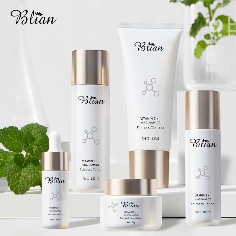 SMOOTH RADIANT SKINAUTUMN/WINTER SKINCARE 5-PIECE SET