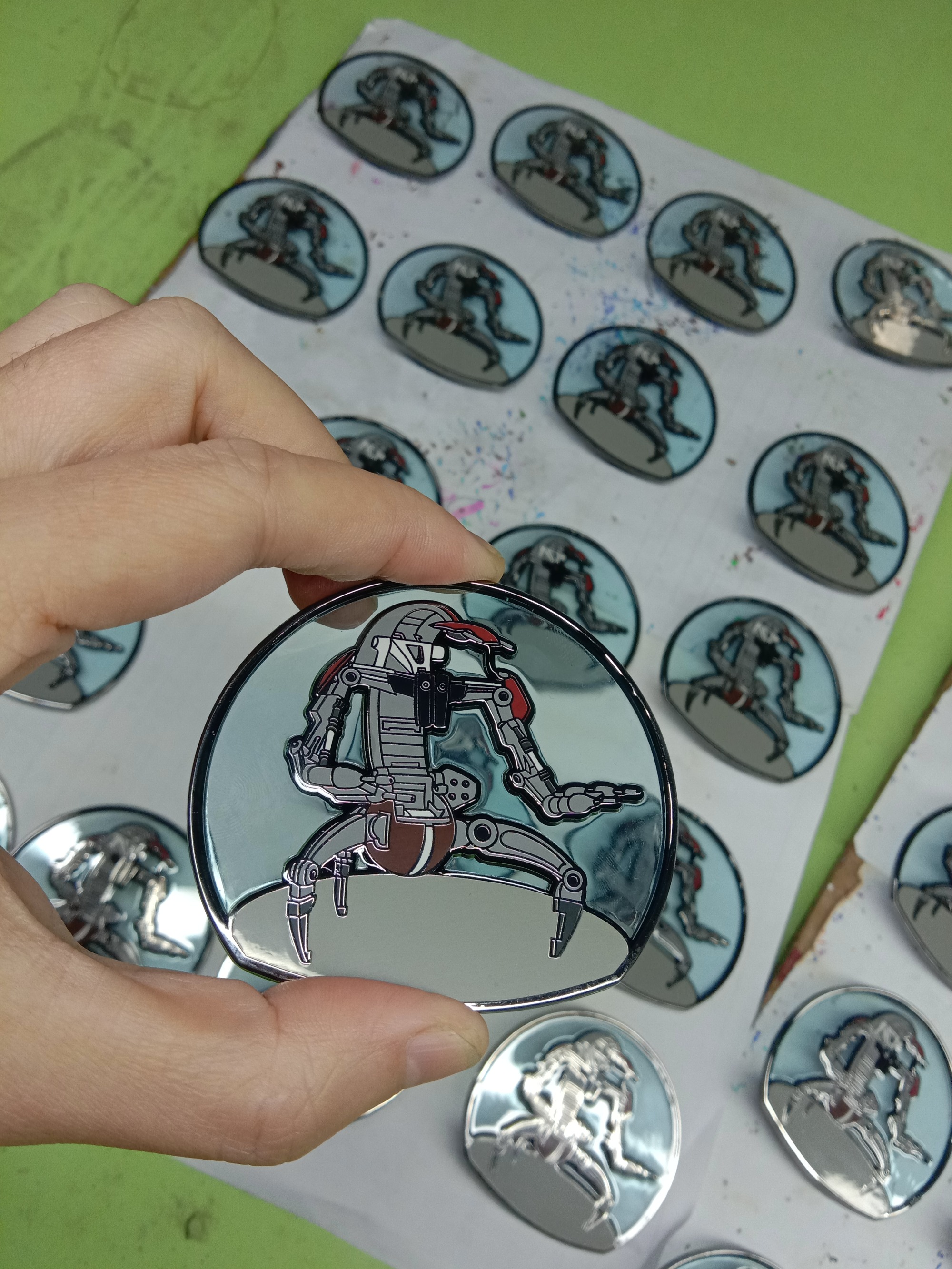 Customized Enamel Pins Supplier Glitter Brooch Anime Hard Enamel pin Soft Lapel Badge Manufacturer Personalized enamel Pin