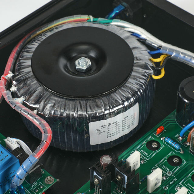 Remote integrated amplifier base on Accuphase E350 amp + C3850 preamp 75W +75W