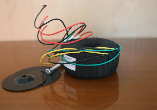 ZEROZONE 115V/230V 500VA Black Cloth Toroid Transformer