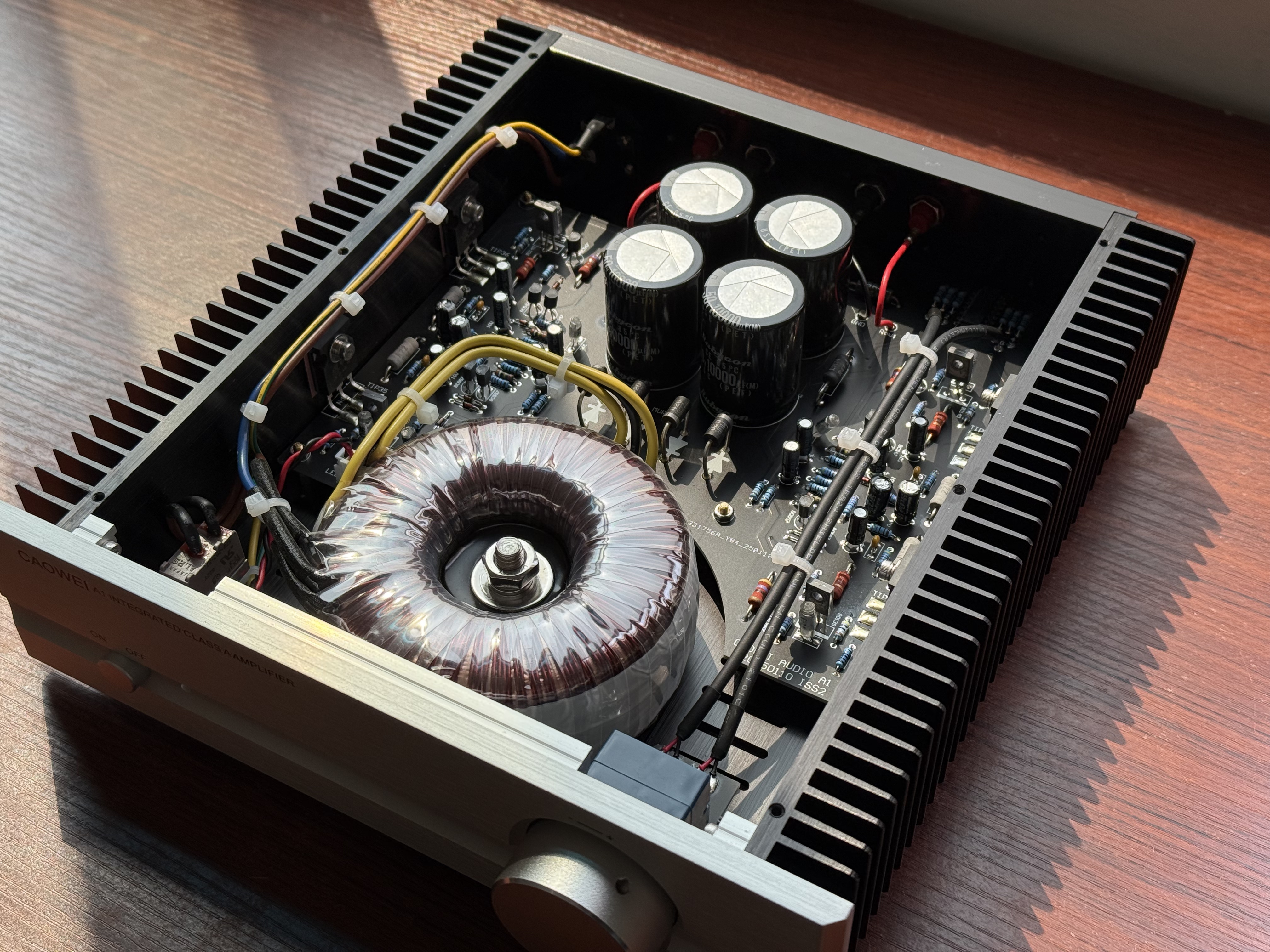 Finished Hifi Pure Class A Stereo Power amplifier 25W +25W base on UK MUSICAL FIDELITY A1 circuit