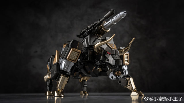 [No Full-Price Pre-Order] Generation Toy GT-11D Darknight Redbull Sideswipe Black Version
