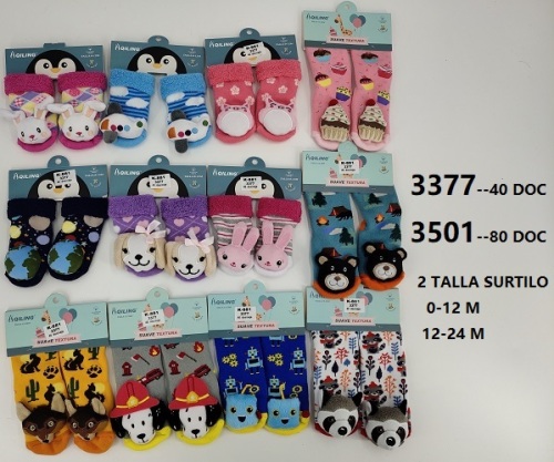 Calcetines sonajeros atoallados de bebés con diseños de dibujos animados