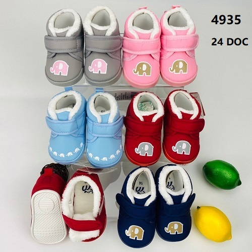 Zapatillas de bebe, planas con diseño de dibujos animados con tira velcro y chiporro