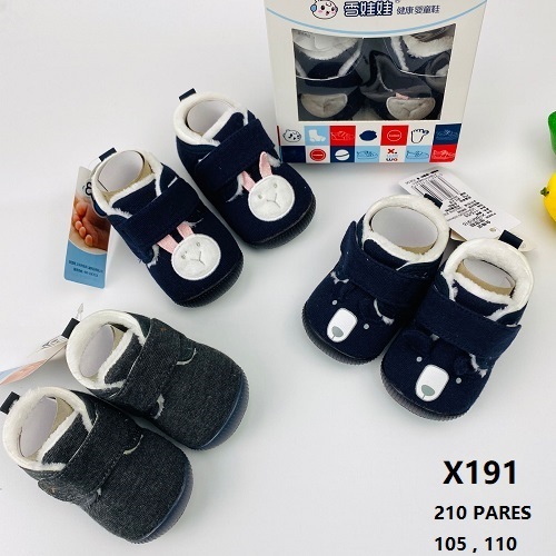 Zapatillas de bebe, planas con diseño de dibujos animados con tira velcro y chiporro