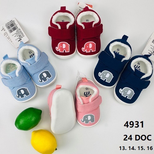 Zapatillas de bebe, planas con diseño de dibujos animados con tira velcro y chiporro