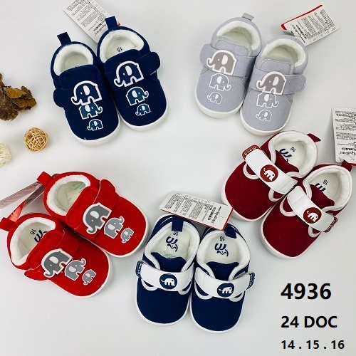 Zapatillas de bebe, planas con diseño de dibujos animados con tira velcro y chiporro