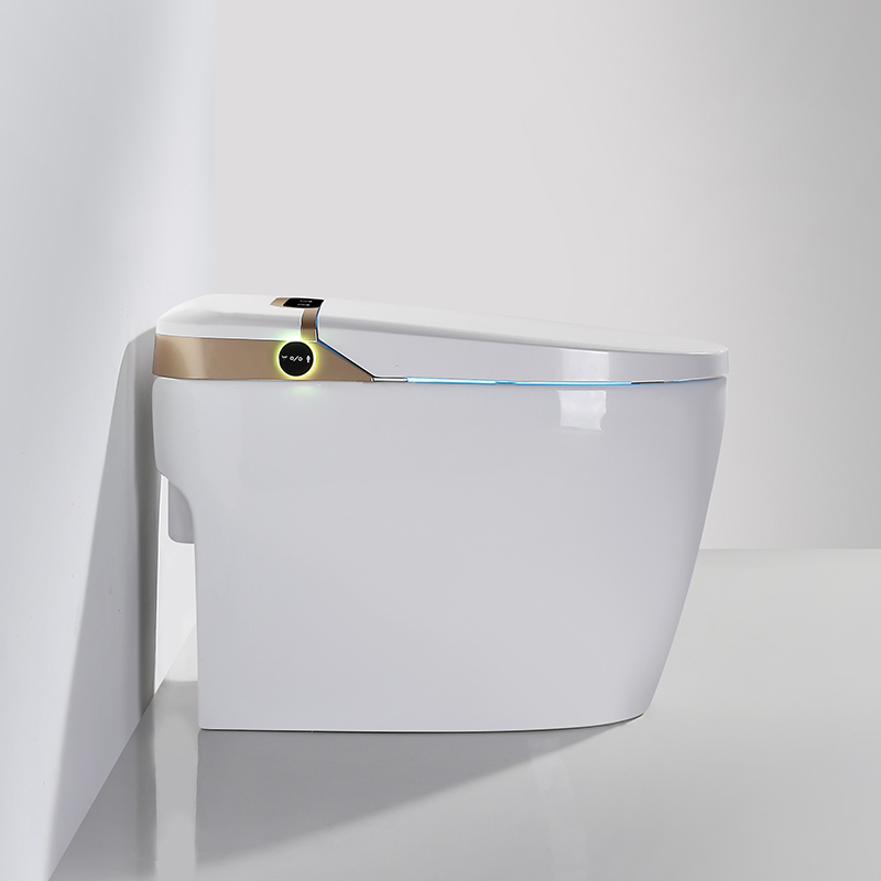 China high quality ceramic bathroom modern style smart toilet no water pressure limit automatic open cover