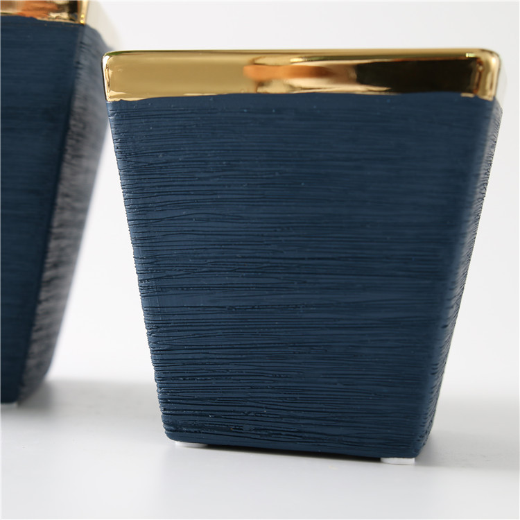 Ceramic Pot for Plant Stripes Embossed Matte Gold Plating Home Decorative Item