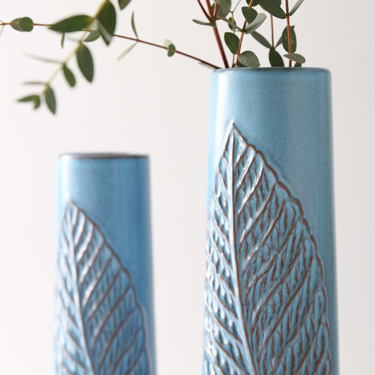 Unique Leaf Relief Design Ceramic Vase Long Tall Cylinder Tabletop Blue Flower Vase Home Restaurant Wedding Hotel Decoration