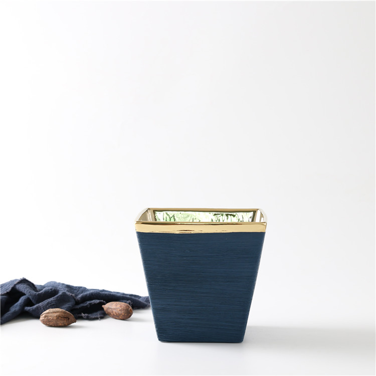 Ceramic Pot for Plant Stripes Embossed Matte Gold Plating Home Decorative Item