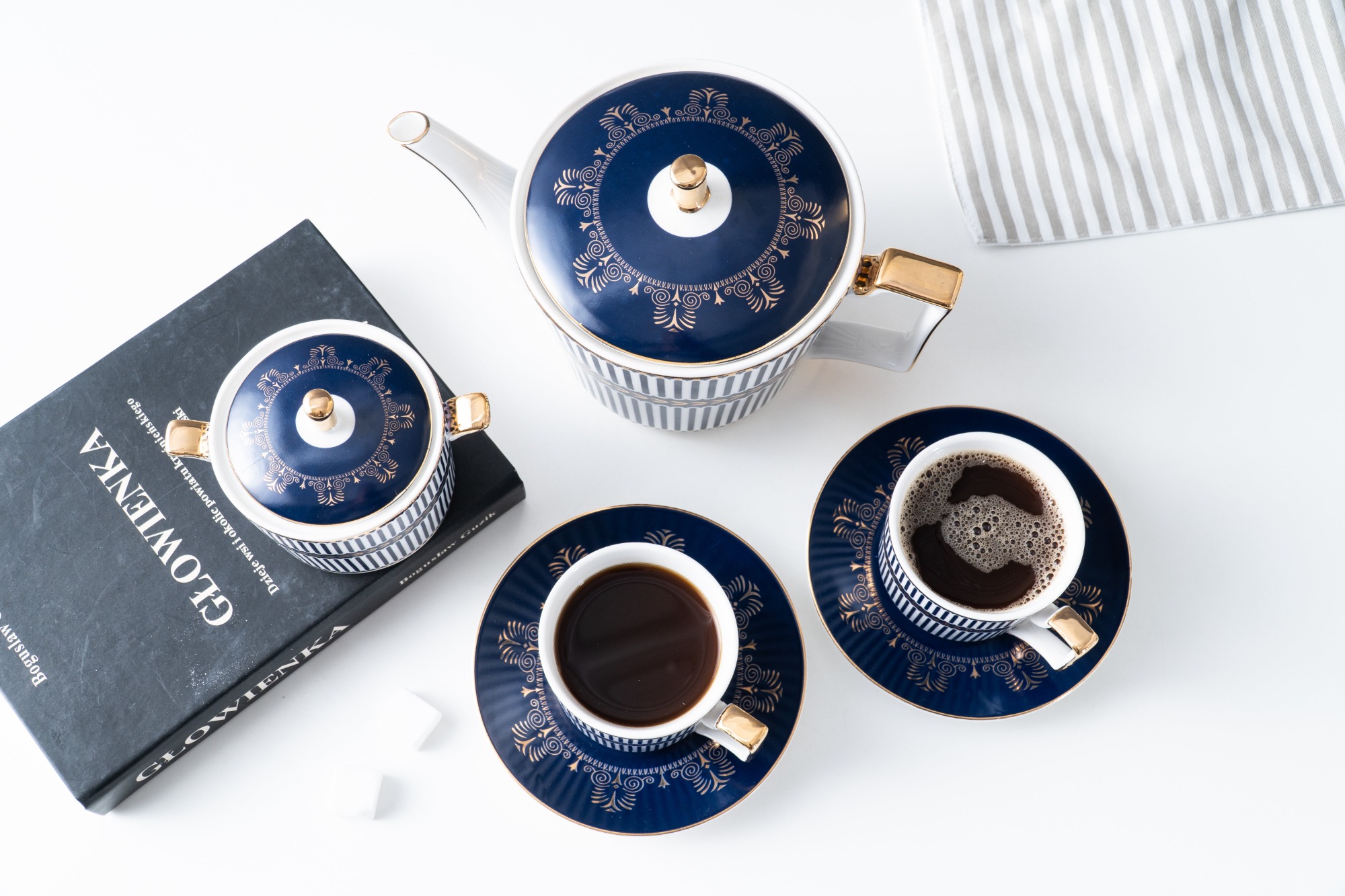 European Luxury Ceramic Coffee Cup Tea Cup And Saucer 11 Pcs Afternoon Tea Set