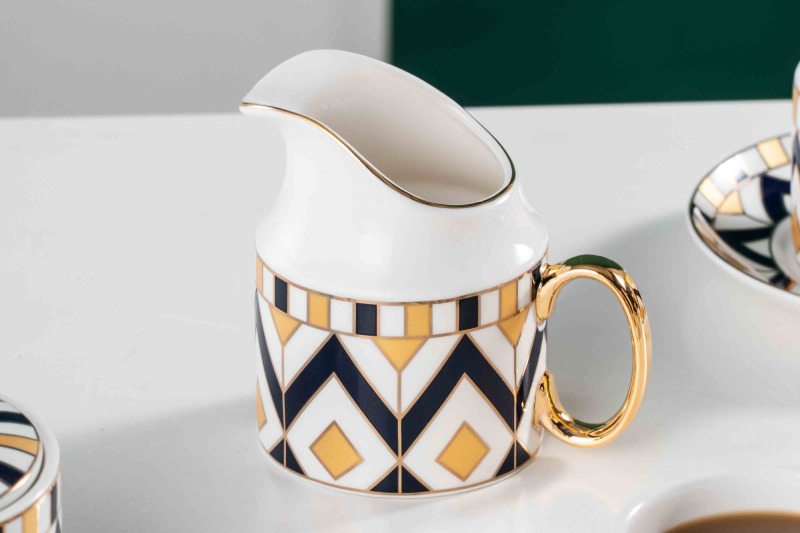 European Royal Design Gold Plating Ceramic Coffee Cup Tea Cup And Saucer 11 Pcs Home Cafe Gift Set