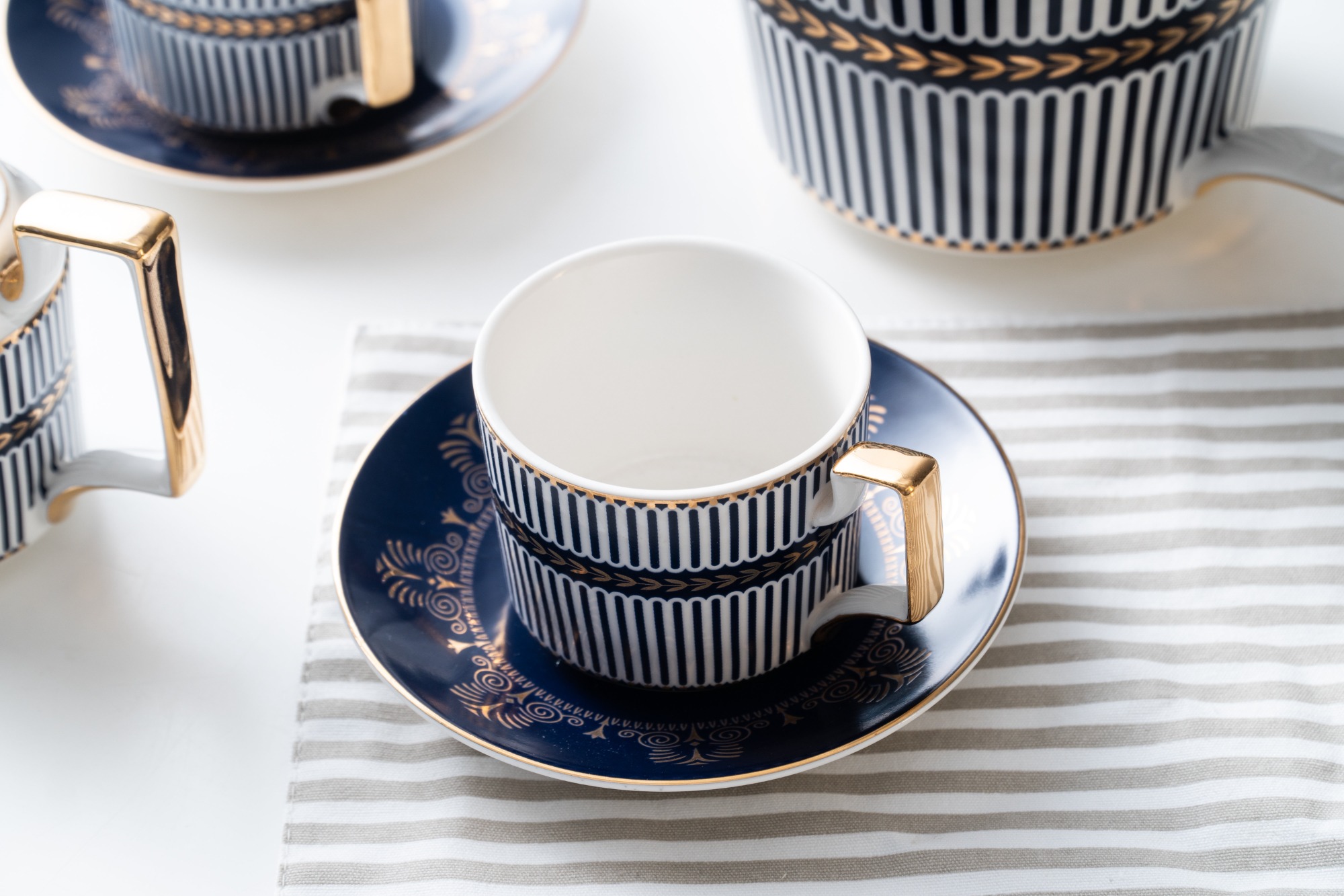 European Luxury Ceramic Coffee Cup Tea Cup And Saucer 11 Pcs Afternoon Tea Set