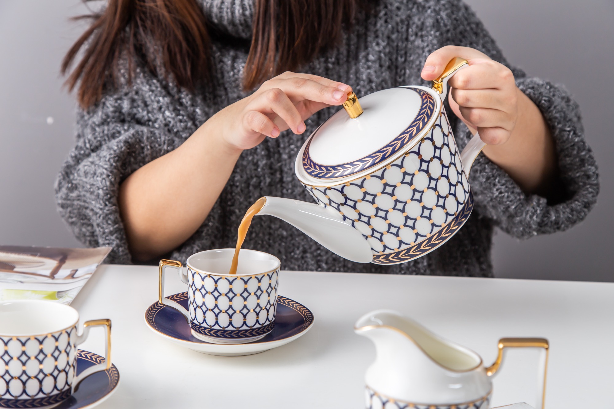 Modern Style Luxury Ceramic Coffee Cup Tea Cup And Saucer 11 Pcs Afternoon Tea Gift Set