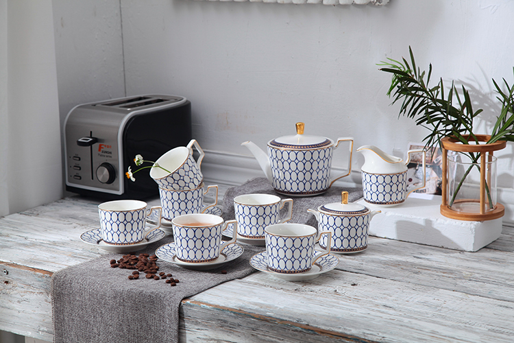 European Luxury Ceramic Coffee Cup Tea Cup And Saucer 11 Pcs Afternoon Tea Set Christmas Gift