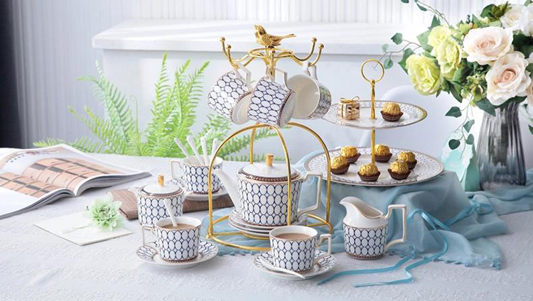 European Luxury Ceramic Coffee Cup Tea Cup And Saucer 11 Pcs Afternoon Tea Set Christmas Gift