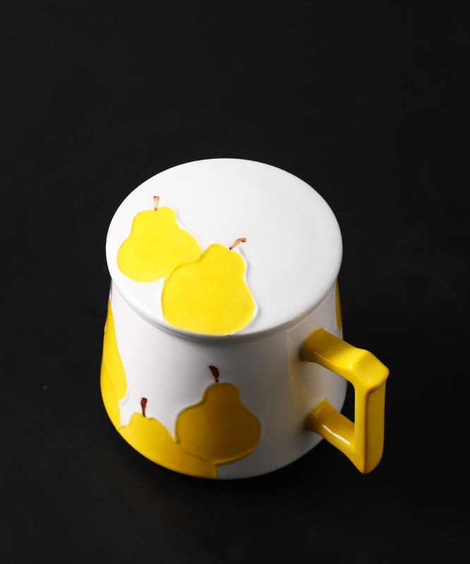 Cute Yellow Pear Design Ceramic Tea Mug Custom Coffee Mug Children Mug Birthday Party Gift Cup