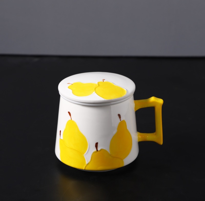 Cute Yellow Pear Design Ceramic Tea Mug Custom Coffee Mug Children Mug Birthday Party Gift Cup
