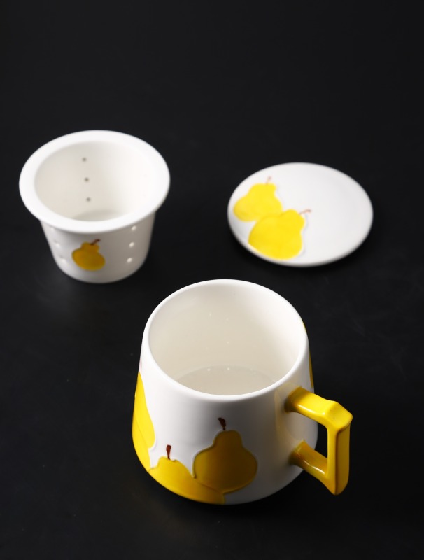 Cute Yellow Pear Design Ceramic Tea Mug Custom Coffee Mug Children Mug Birthday Party Gift Cup