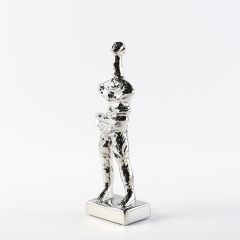 Modern Luxury Ceramic Decorations Figure Statue Art Ornaments Unique Silver Home Hotel Wedding Ornament Gift