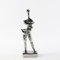 Modern Luxury Ceramic Decorations Figure Statue Art Ornaments Unique Silver Home Hotel Wedding Ornament Gift