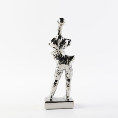 Modern Luxury Ceramic Decorations Figure Statue Art Ornaments Unique Silver Home Hotel Wedding Ornament Gift