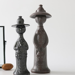 Modern Unique Design Ceramic Ornaments Human Figurines Art Decorations Home Hotel Wedding Decor Accessories