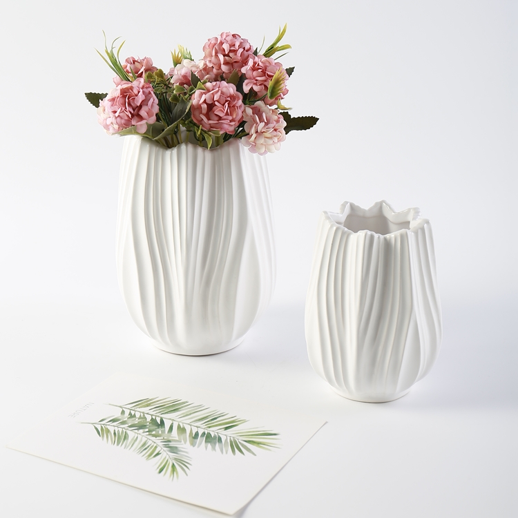 Nordic Style Flower Shape Ceramic Vase White Flower Vase Wedding Decorative Home Restaurant Hotel Decoration