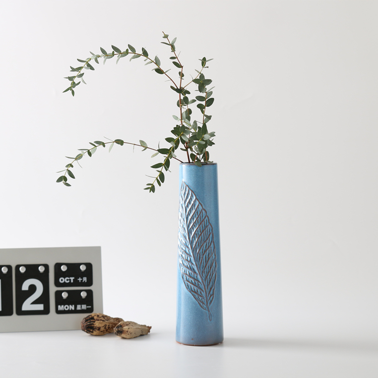 Long Tall Cylinder Shape Leaf Relief Matte Blue Ceramic Vase Tabletop Flower Vase Home Restaurant Wedding Hotel Decoration