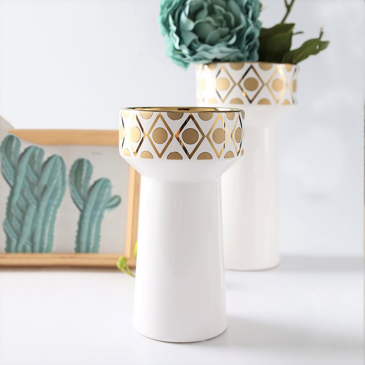 White Ceramic Vase Luxury Geometric Patterns Flower Vase Nordic Indoor Hotel Wedding Decoration