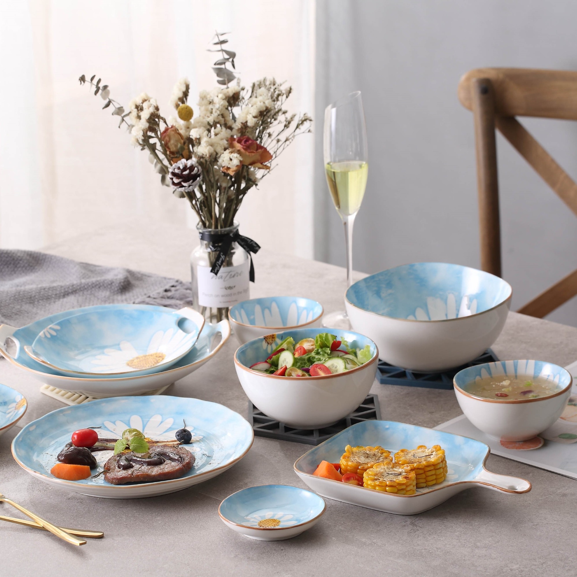Blue-white Ceramic Tableware Daisy Flower Pattern 4.25" Irregular Dinner Bowl Family Hotel Restaurant Dinnerware Set