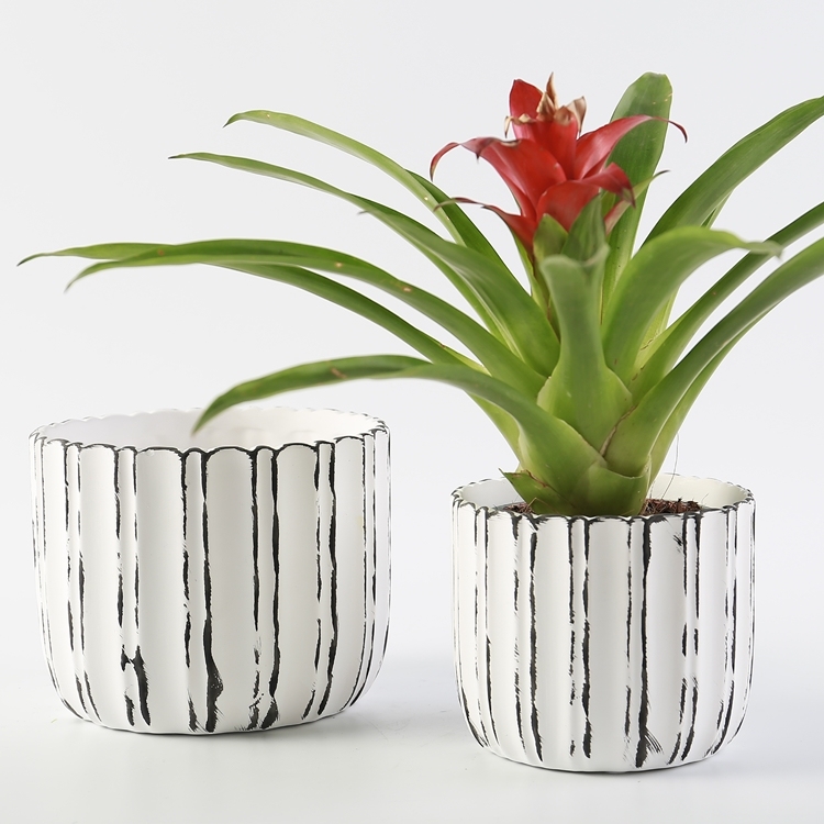 White Flower Pots Ceramic Pot Flower Modern Style Warm Gift for Friend Christmas Flower Pot