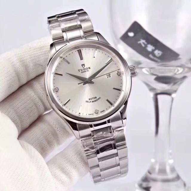 Tudor帝舵新款男裝機械腕表 經典白麵